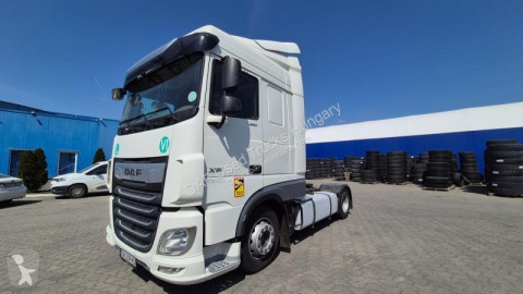 Влекач DAF