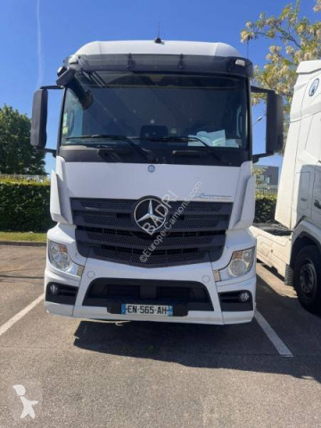Tracteur Mercedes Actros 1848
