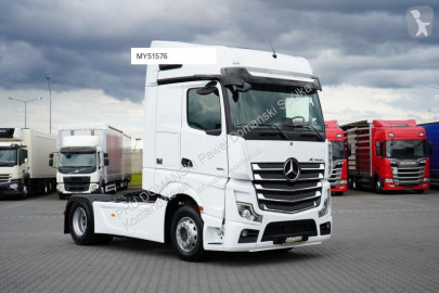 Mercedes