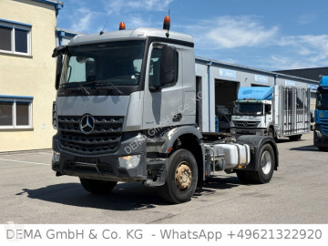 Traktor Mercedes