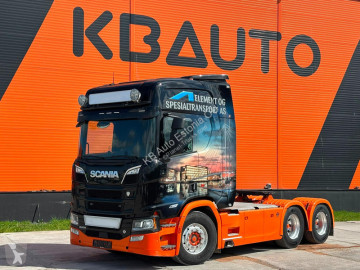 Влекач Scania