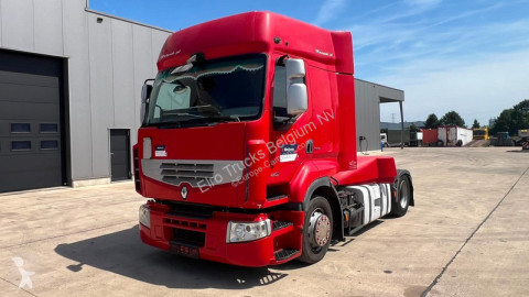 Tahač Renault