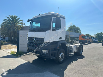 Cabeza tractora Mercedes