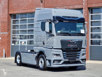 Влекач MAN TGX 18.520 GX - D30 - Retarder - Full air - Night clima - Navi - 2x tank