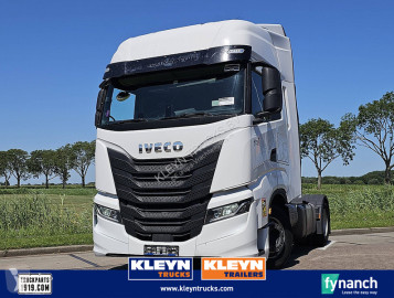 Влекач Iveco S-WAY AS440S49