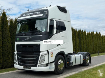 Влекач Volvo F6 FH 460 XL