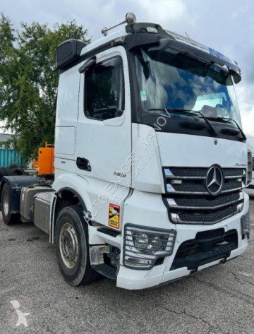 Traktor Mercedes