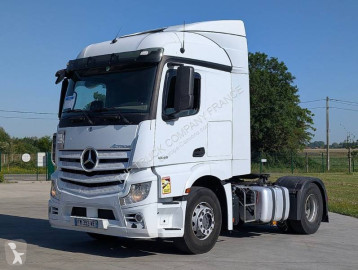 MercedesActros1845