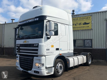 Влекач DAF XF105 105460 Tractor - Euro 5 - Full Spoilers - Sleeping Cabine - Roof Airco - 2 Fuel Tanks - Good Condition