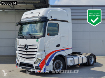Traktor Mercedes