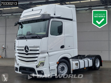 جرار Mercedes