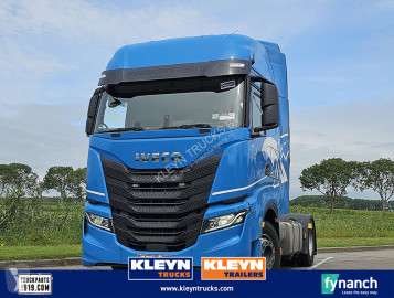 Влекач Iveco S-WAY AS440S49