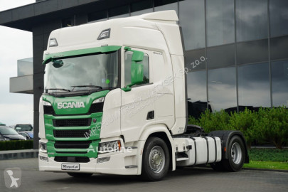 Влекач Scania R450