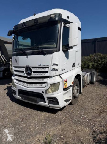 Traktor Mercedes