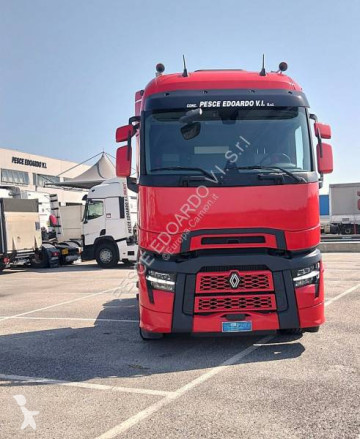 RenaultT-High520