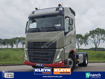 Ciągnik siodłowy Volvo