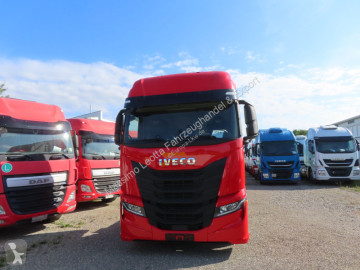 Tracteur Iveco