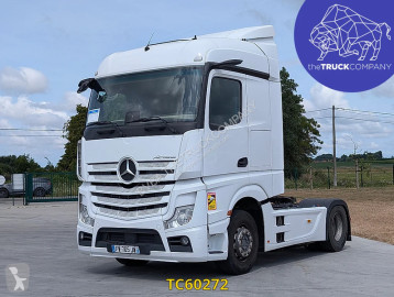 جرار Mercedes Actros 1845