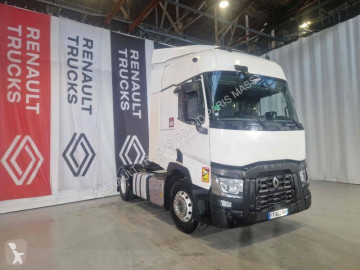 Влекач Renault
