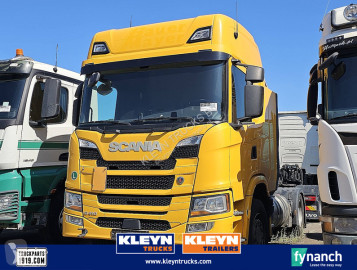 Влекач Scania