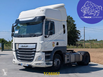Влекач DAF CF85