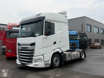 Влекач извънгабаритен товар DAF
