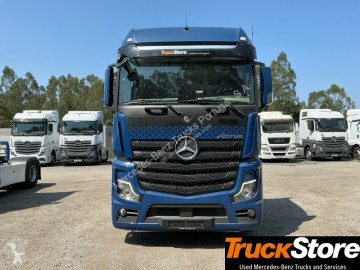جرار Mercedes
