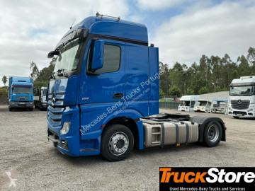 Traktor Mercedes