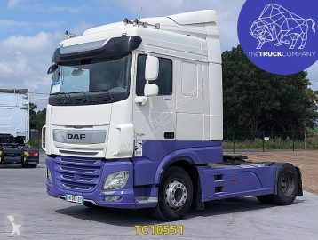 Влекач DAF