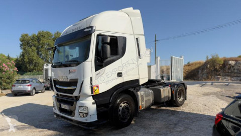 Traktor Iveco