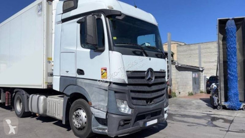 جرار Mercedes