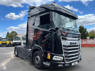 جرار DAF XG 530