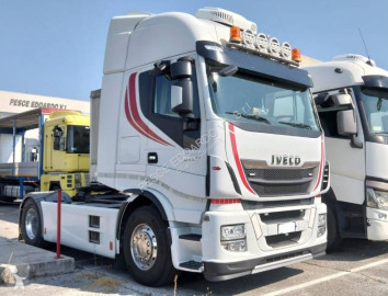 Влекач Iveco Stralis 560