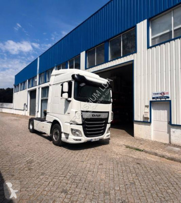 Traktor DAF