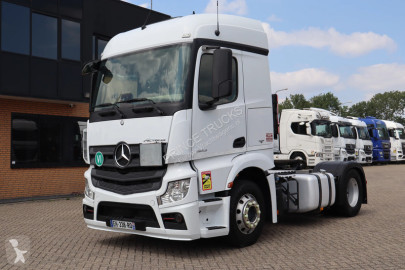 جرار Mercedes
