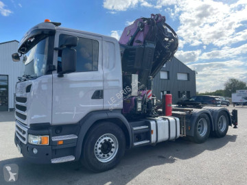 Влекач Scania