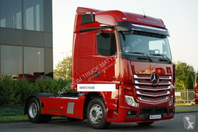 Влекач Mercedes
