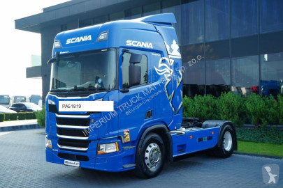 Влекач Scania