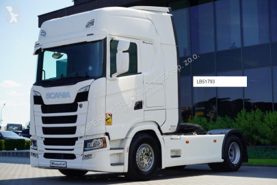 Влекач Scania