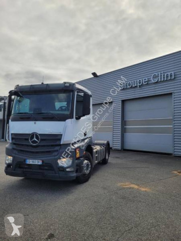 MercedesActros1851