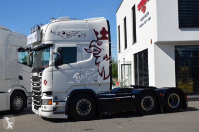Влекач Scania