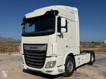 Cabeza tractora DAF