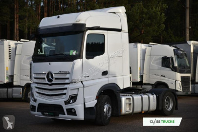جرار Mercedes