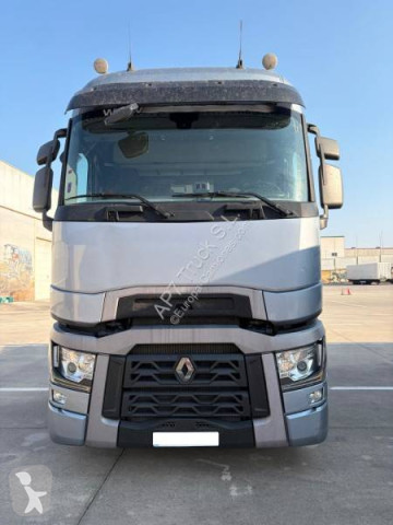 Влекач Renault T-High
