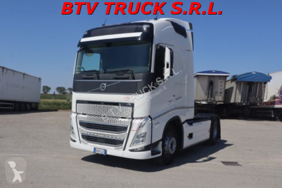 Trattore Stradale Volvo