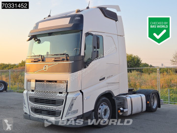 Traktor Volvo F6 FH 460 4X2 Globe Mega XL 2x Tanks Standklima