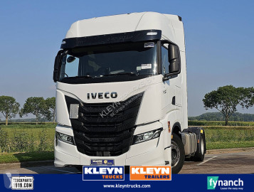 Влекач Iveco S-WAY AS440S49