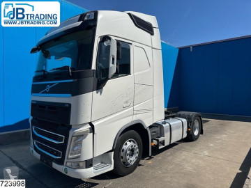 Cabeza tractora Volvo