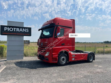 Влекач Mercedes