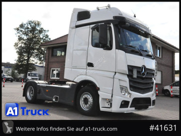 جرار Mercedes